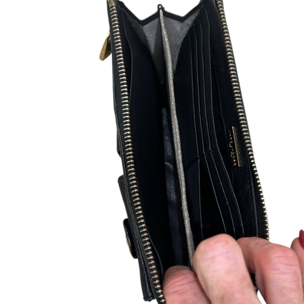 Marc Jacobs Black premium leather wallet Gold buckle & zipper multi compartments - Picture 4 of 7